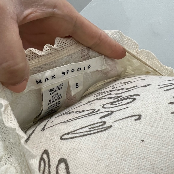 EUC Max studio blouse - Picture 4 of 4